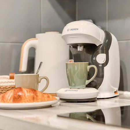 Apartment Escale Pro Sereine, Neuf A Tarbes, Wifi Gare A 700m, Autonome